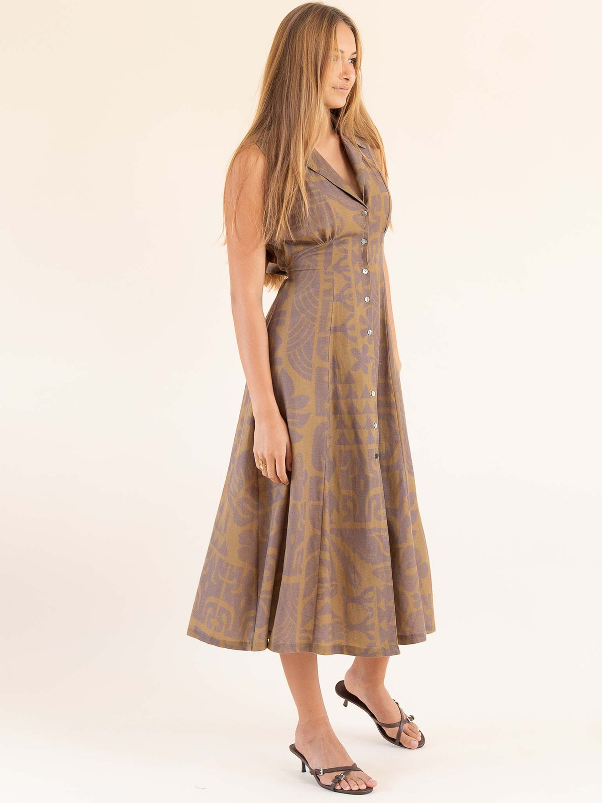 Pivai Button Dress